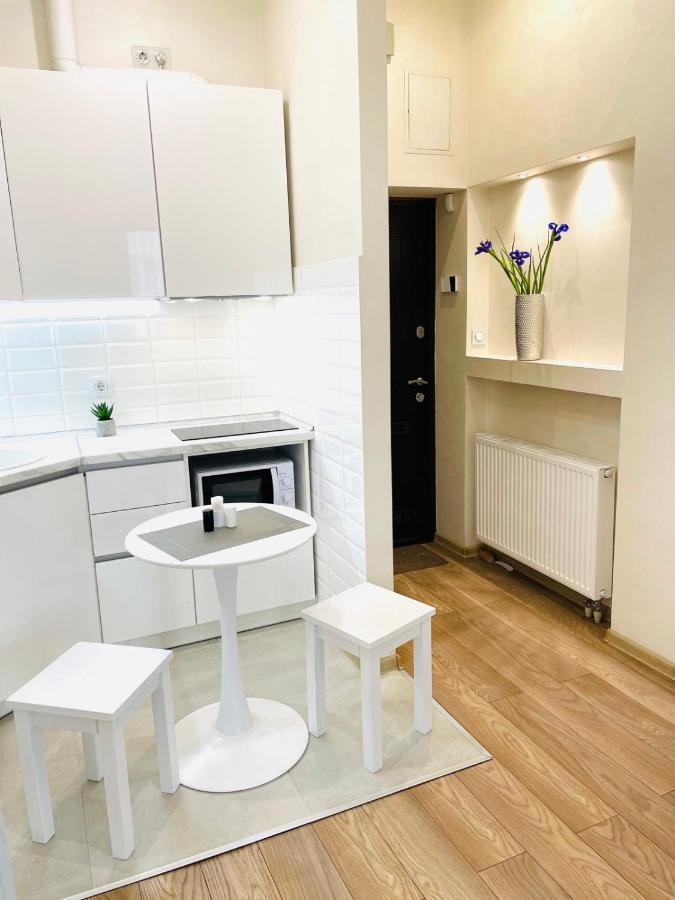 Apartment Жд Вокзал, Центр Lviv Exteriör bild